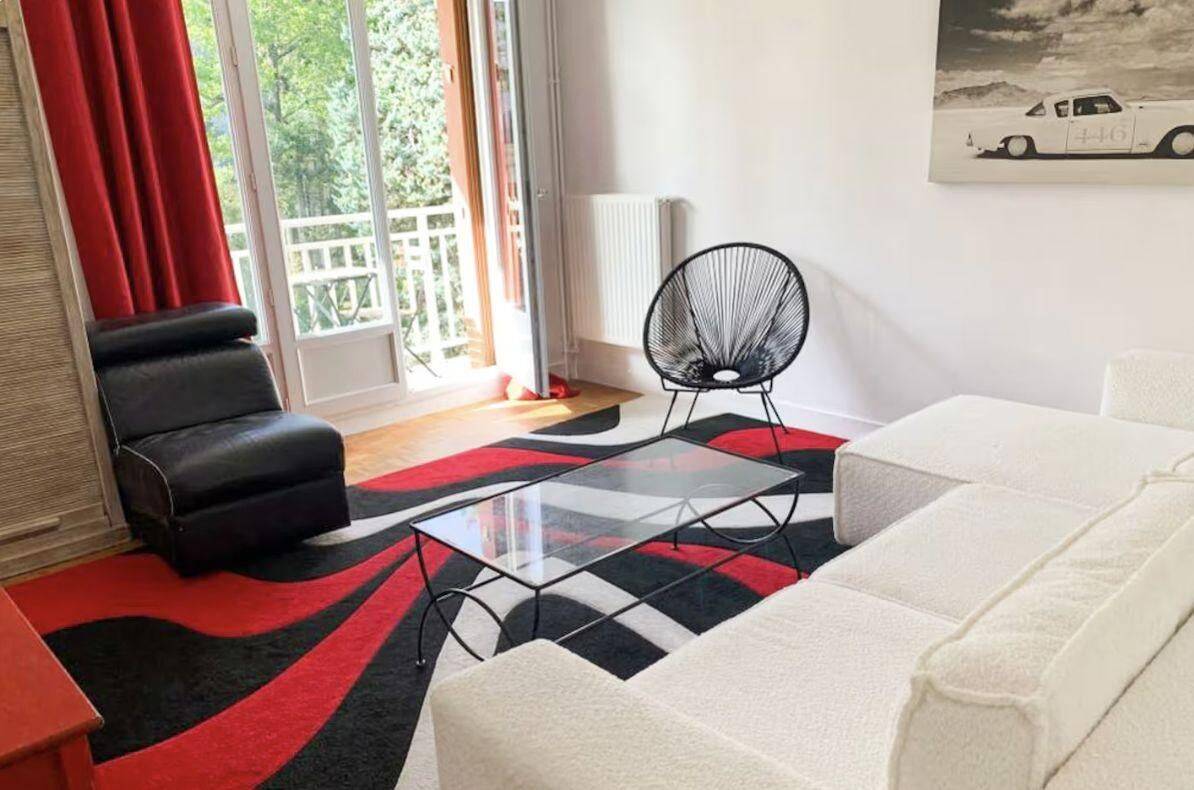 4 pièces 70 m² · à Versailles · 70 m² · 1 800 €