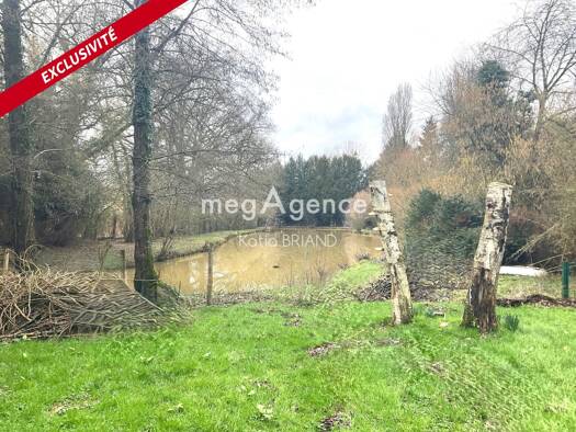 Propriété de loisirs à vendre 83 000 € 5 600 m² de terrain Loiron-Ruillé 53320