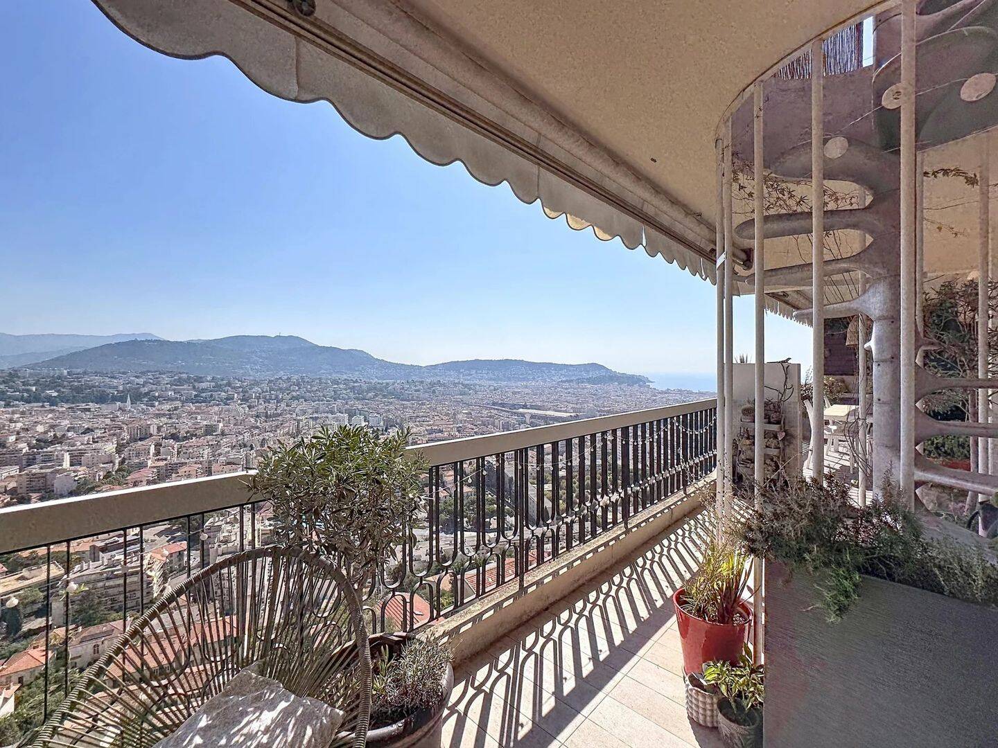 Appartement 6 pièces 171 m² · à Nice · 171,4 m² · 1 170 000 €