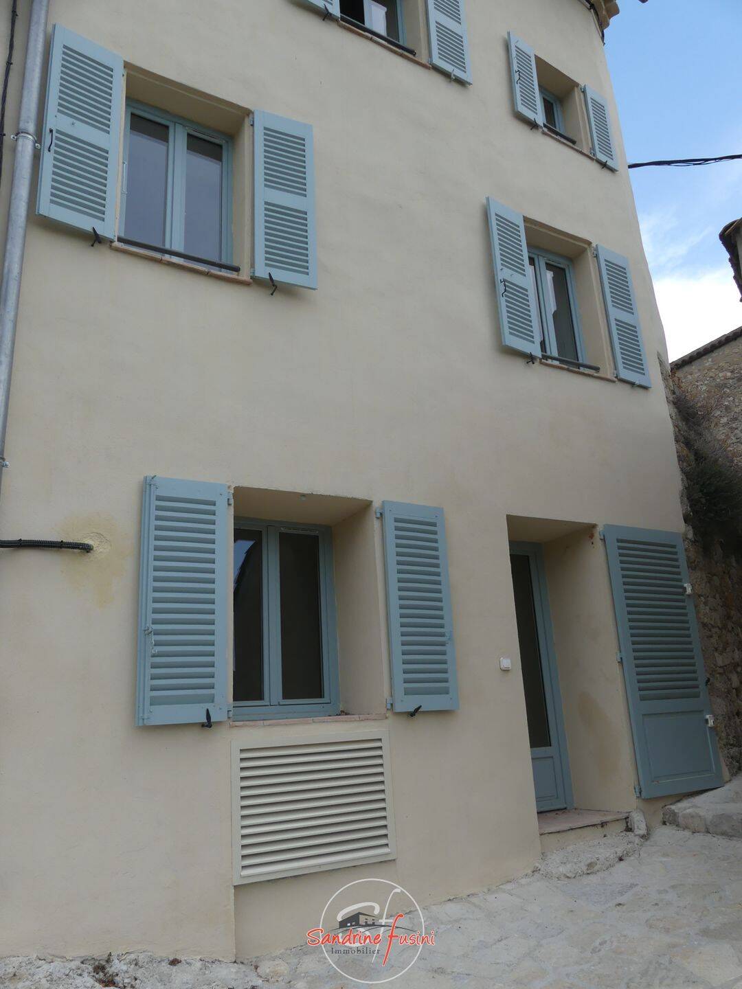 Appartement 1 pièce 27 m² · à Carros · 26,7 m² · 510 €/mois