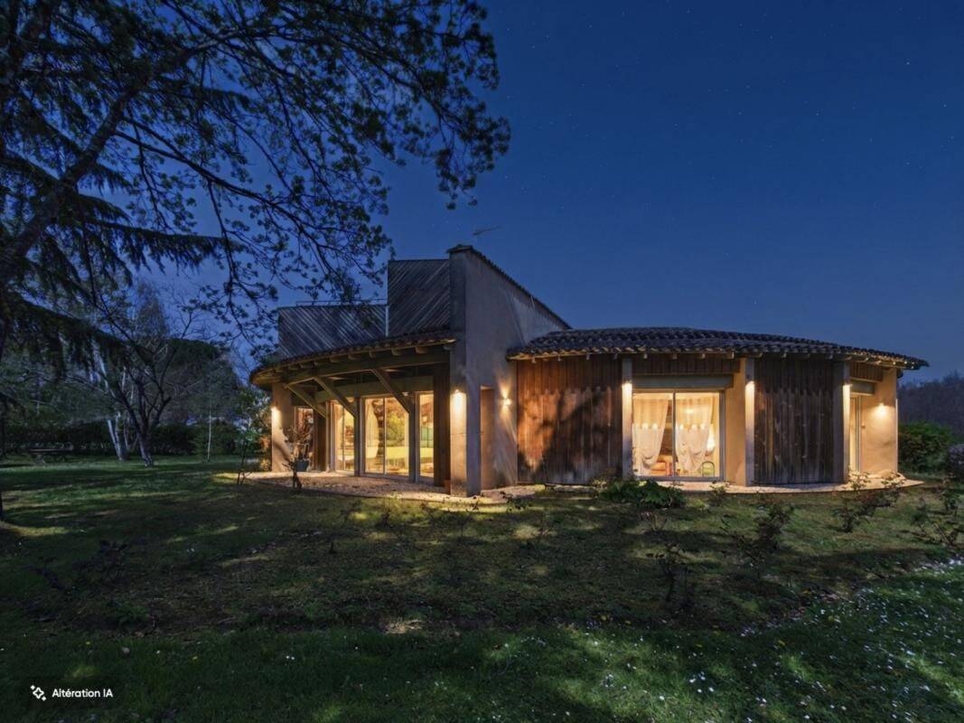 Maison 5 pièces 165 m² · à Lamonzie-Saint-Martin · 165 m² · 345 000 €