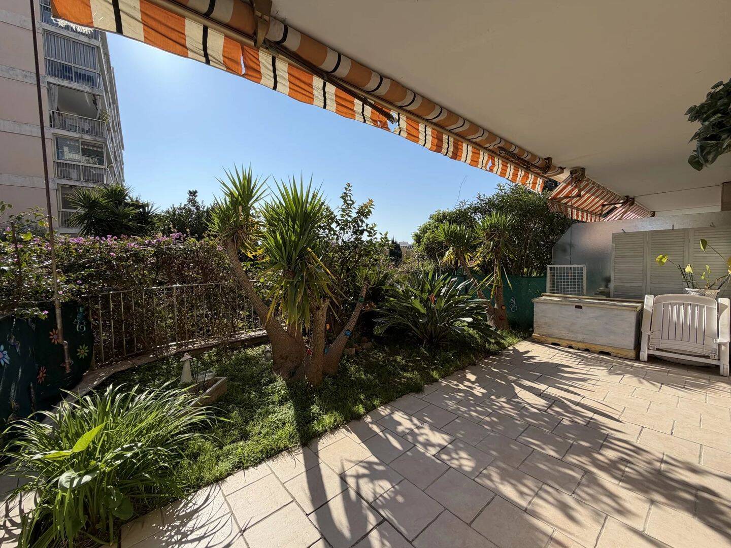 Appartement 1 pièce 43 m² · à Nice · 42,8 m² · 850 €