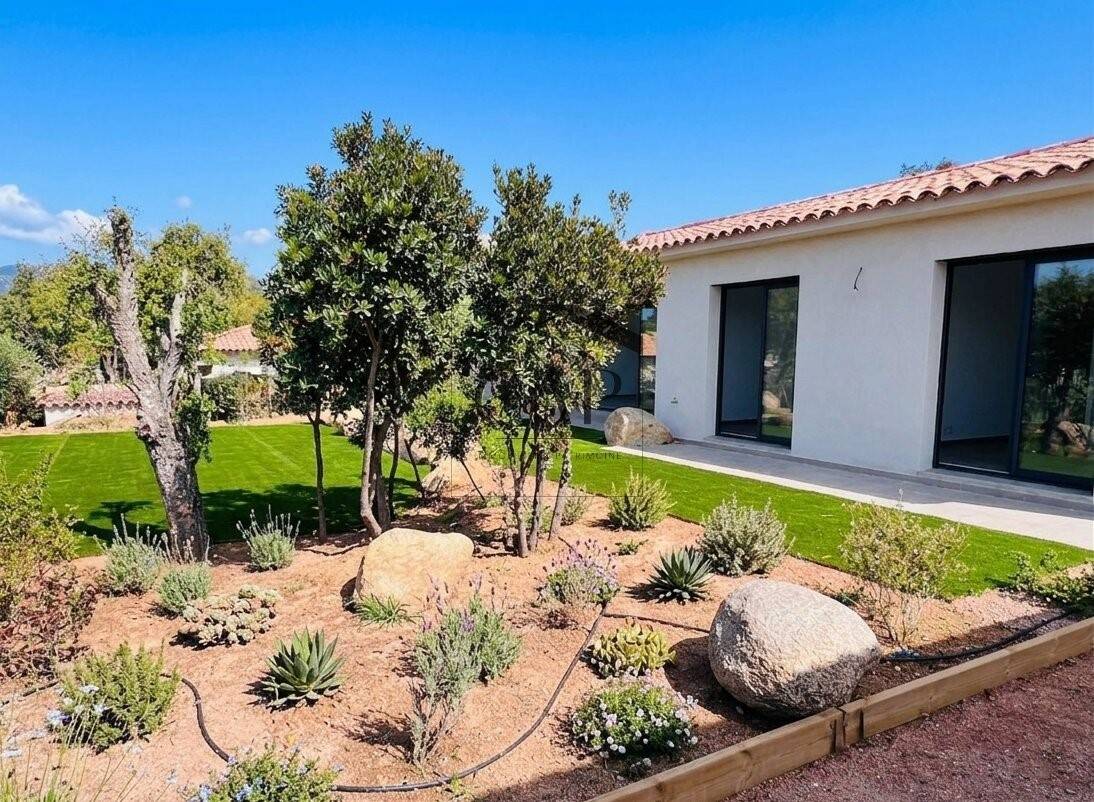 Maison 4 pièces 114 m² · à Lecci · 114 m² · 568 000 €