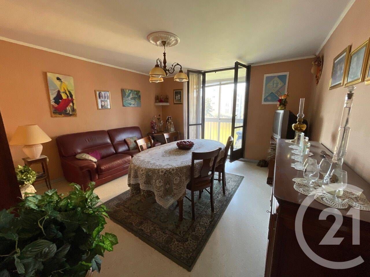 Appartement 3 pièces 65 m² · à La Seyne-sur-Mer · 64,9 m² · 155 000 €