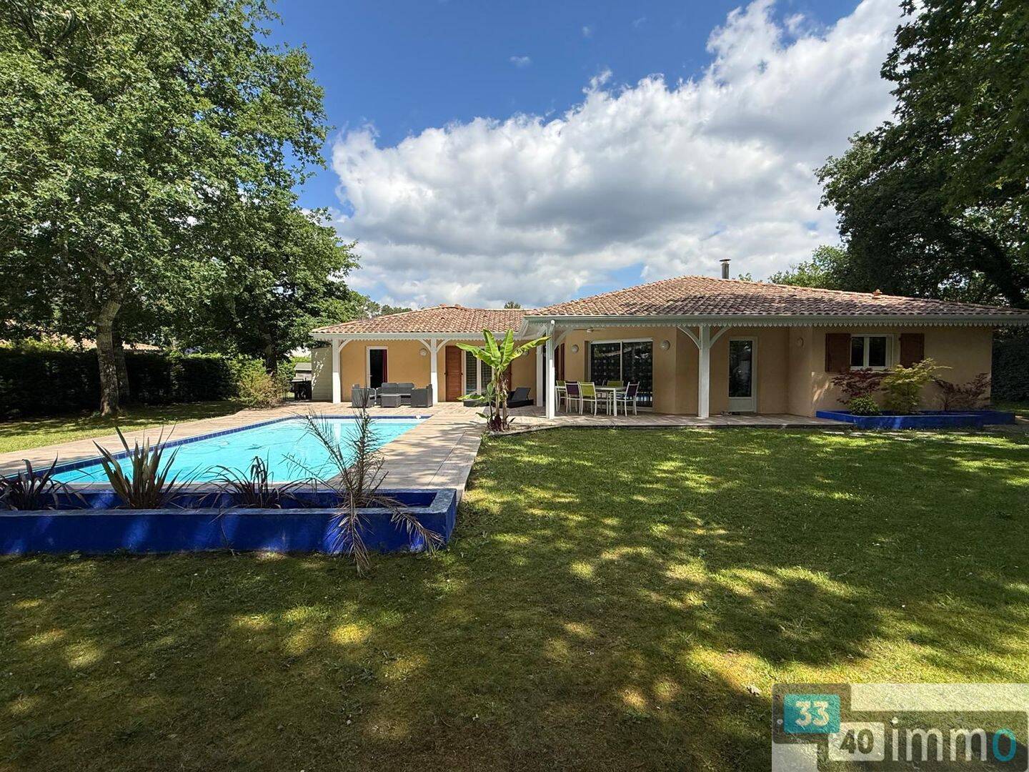 Maison 6 pièces 138 m² · à Lugos · 138 m² · 450 000 €
