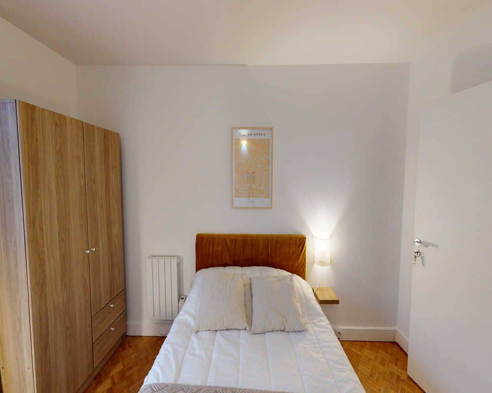 Appartement 5 pièces 110 m² · à Paris 15ème Arrondissement · 110 m² · 1 180 €