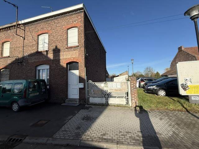 Maison 98 m² · à Vicq · 98 m² · 45 000 €