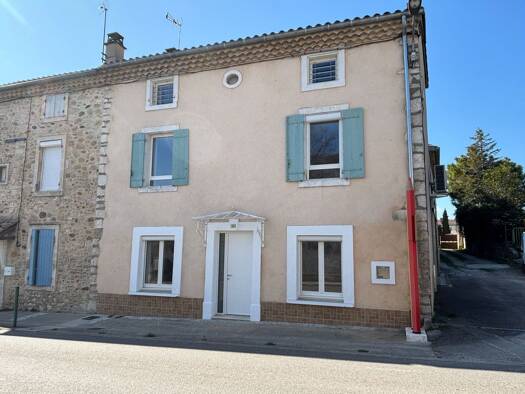 Maison à louer 940 € 6 pièces 4 chambres 120 m² dès le 11/05/2026 Saint-Just-d'Ardèche 07700