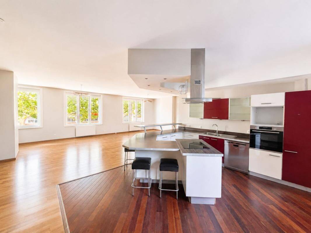 Appartement 3 pièces 120 m² · à Calais · 120 m² · 190 000 €