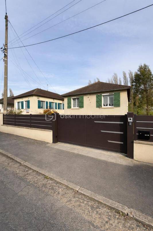 Maison 5 pièces 90 m² · à Chaumont-en-Vexin · 89,9 m² · 244 000 €