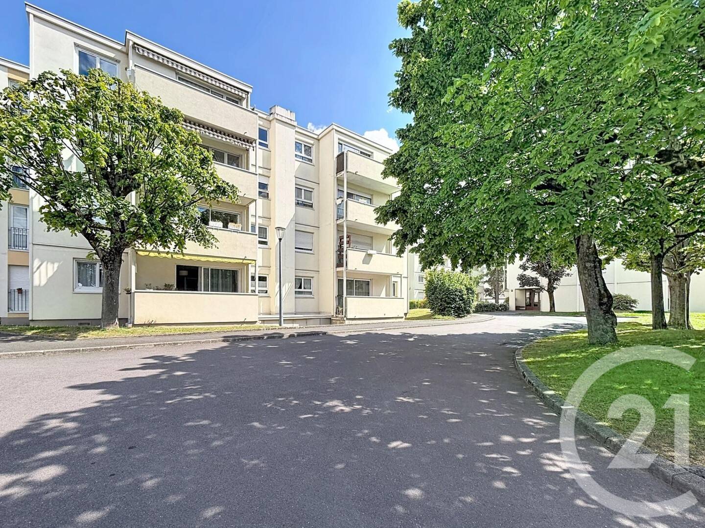 Appartement 4 pièces 85 m² · à Chatou · 85 m² · 358 000 €