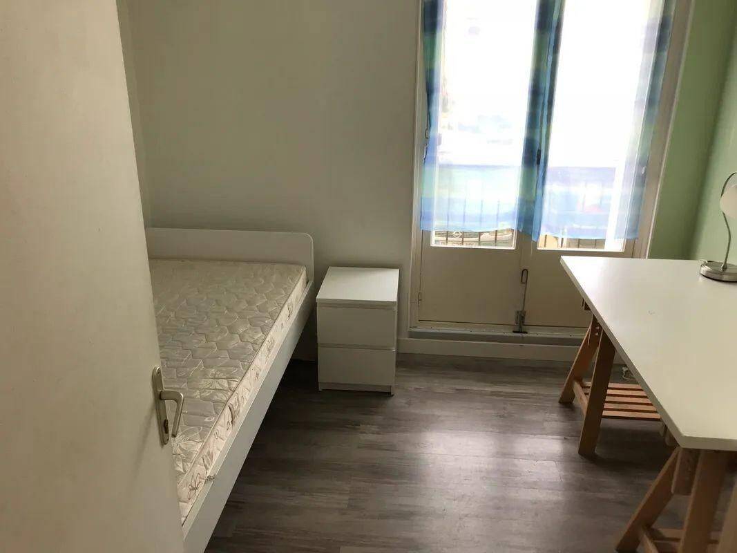 Appartement 1 pièce 9 m² · à Rennes · 9 m² · 350 €