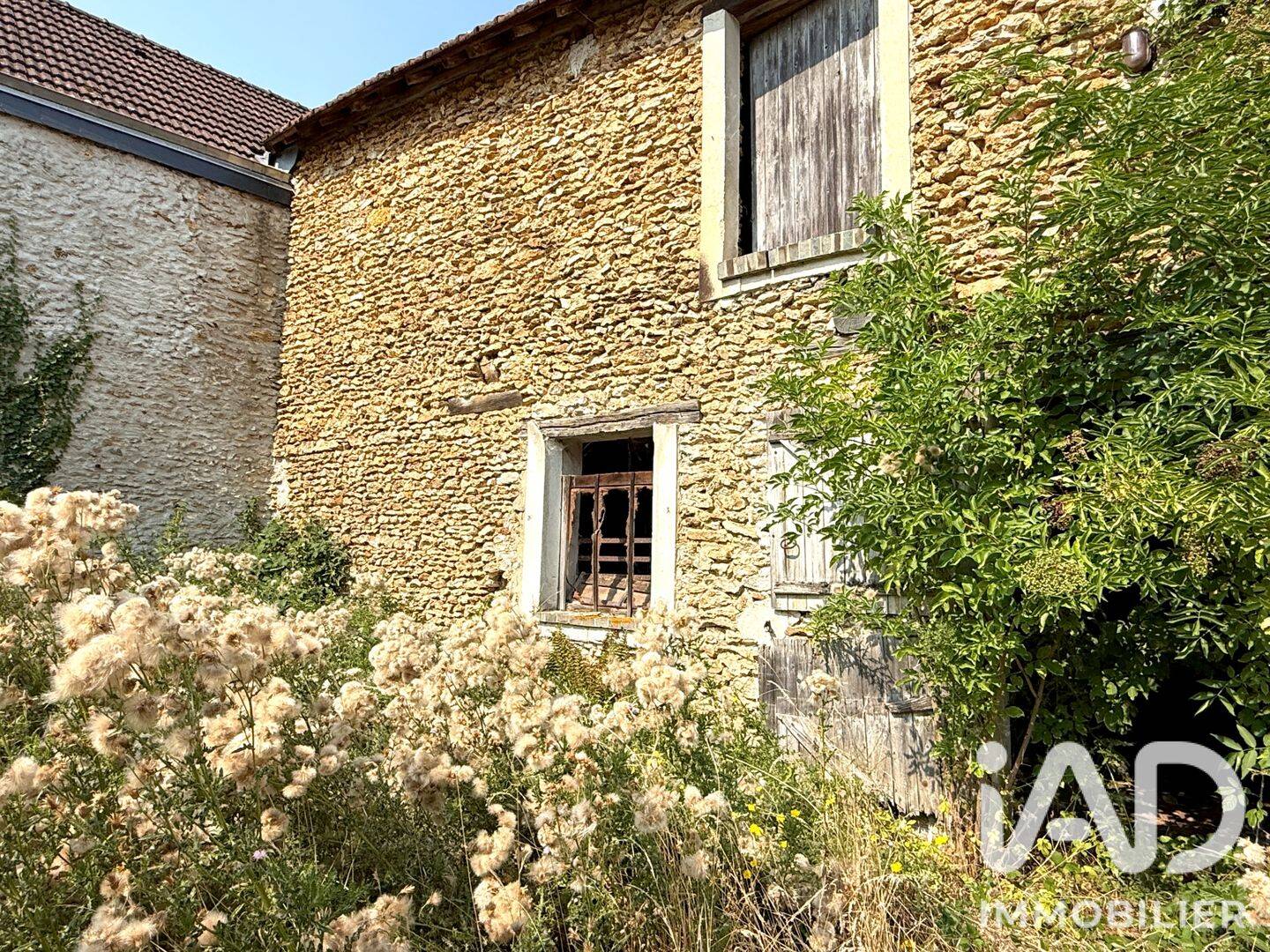 Maison 2 pièces 180 m² · à Gambais · 180 m² · 180 000 €