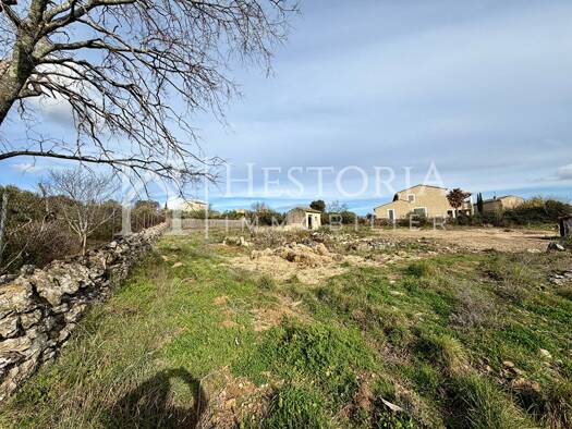 Terrain constructible viabilisé à vendre 750 000 € 1 141 m² de terrain Gordes 84220