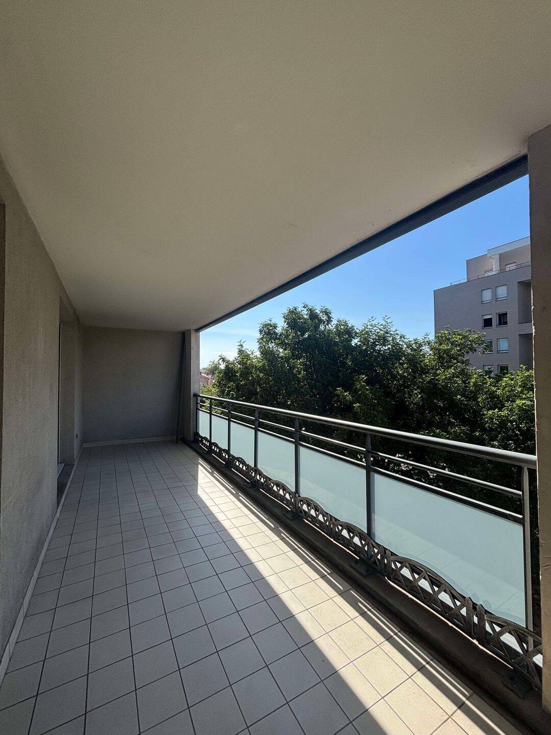 Appartement 4 pièces 87 m² · à Lyon 7ème Arrondissement · 87,4 m² · 1 130 €