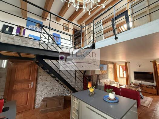 Villa à vendre 800 000 € 6 pièces 5 chambres 296 m² Mazzola 20212