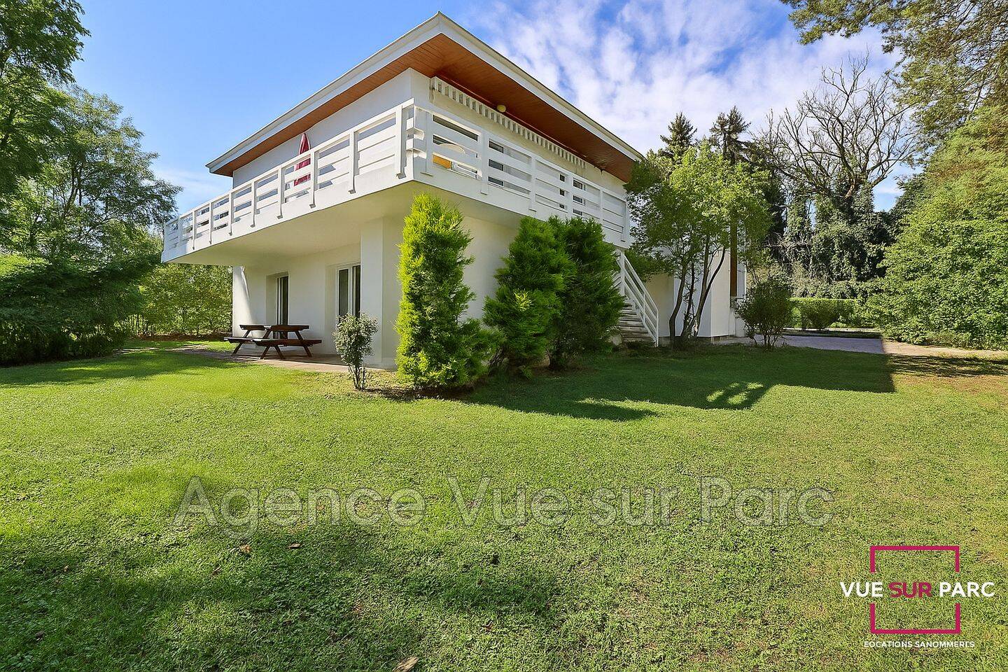 Maison 8 pièces 216 m² · à Francheville · 216 m² · 620 000 €