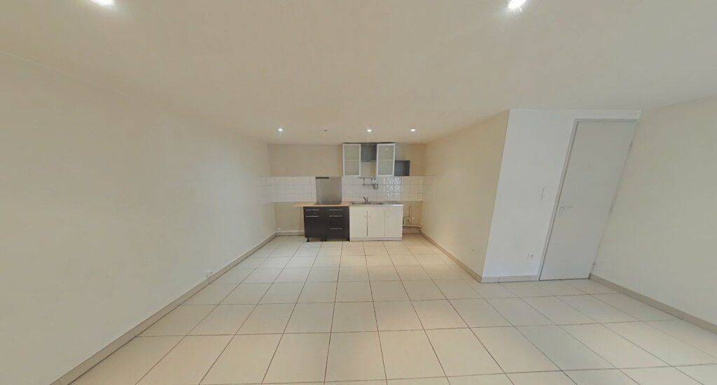 Appartement 3 pièces 73 m² · à Lyon 2ème Arrondissement · 73 m² · 1 055 €
