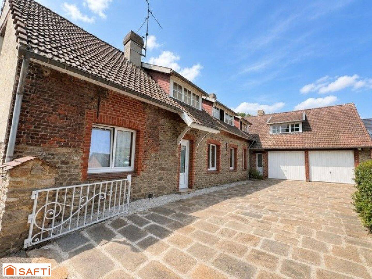 Maison 10 pièces 190 m² · à Saint-Amand-les-Eaux · 190 m² · 314 000 €