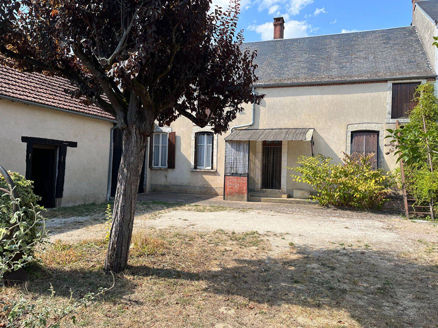 Maison 4 pièces 103 m² · à Feux · 103 m² · 82 500 €