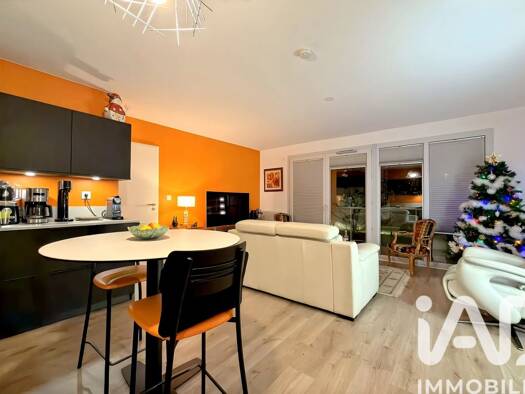 Appartement à vendre 299 000 € 4 pièces 3 chambres 81 m² Étage 1/7 Moulins Lille 59000