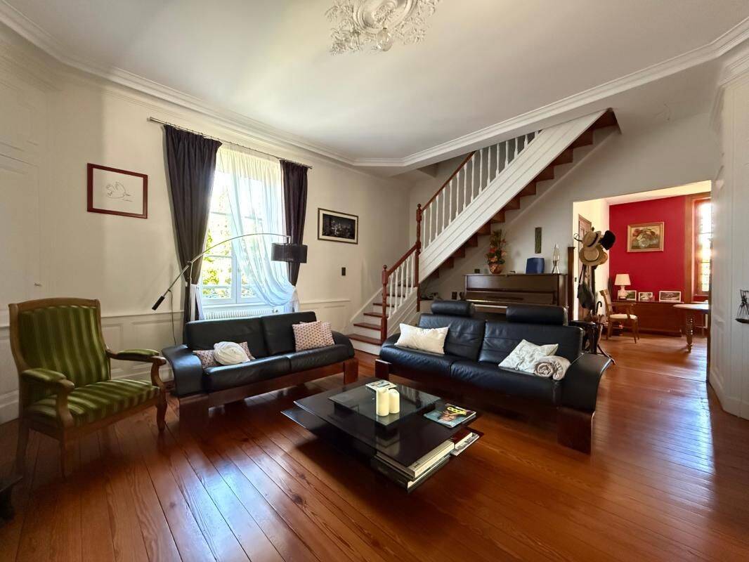 Duplex à vendre T6/F6 115 m² 255000 € Faubourg de Chalon Dole (39100)