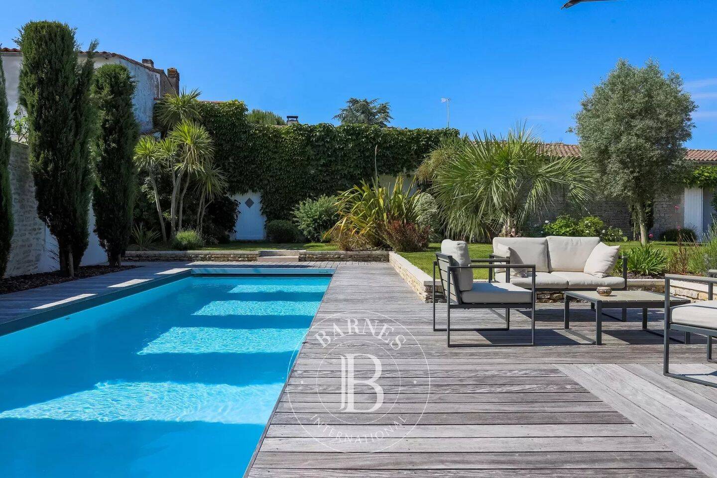 Maison 9 pièces 191 m² · à La Flotte · 191,3 m² · 2 495 000 €
