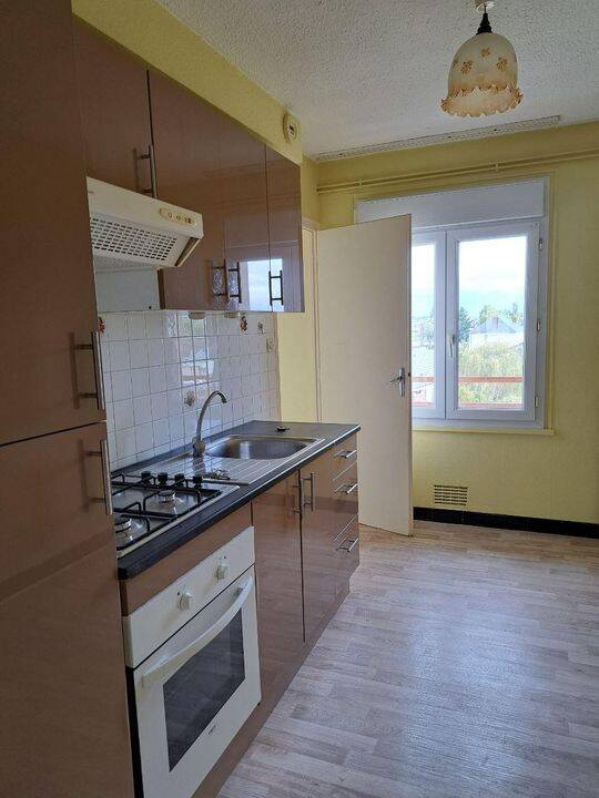 Appartement 3 pièces 65 m² · à Sully-sur-Loire · 65 m² · 635 €