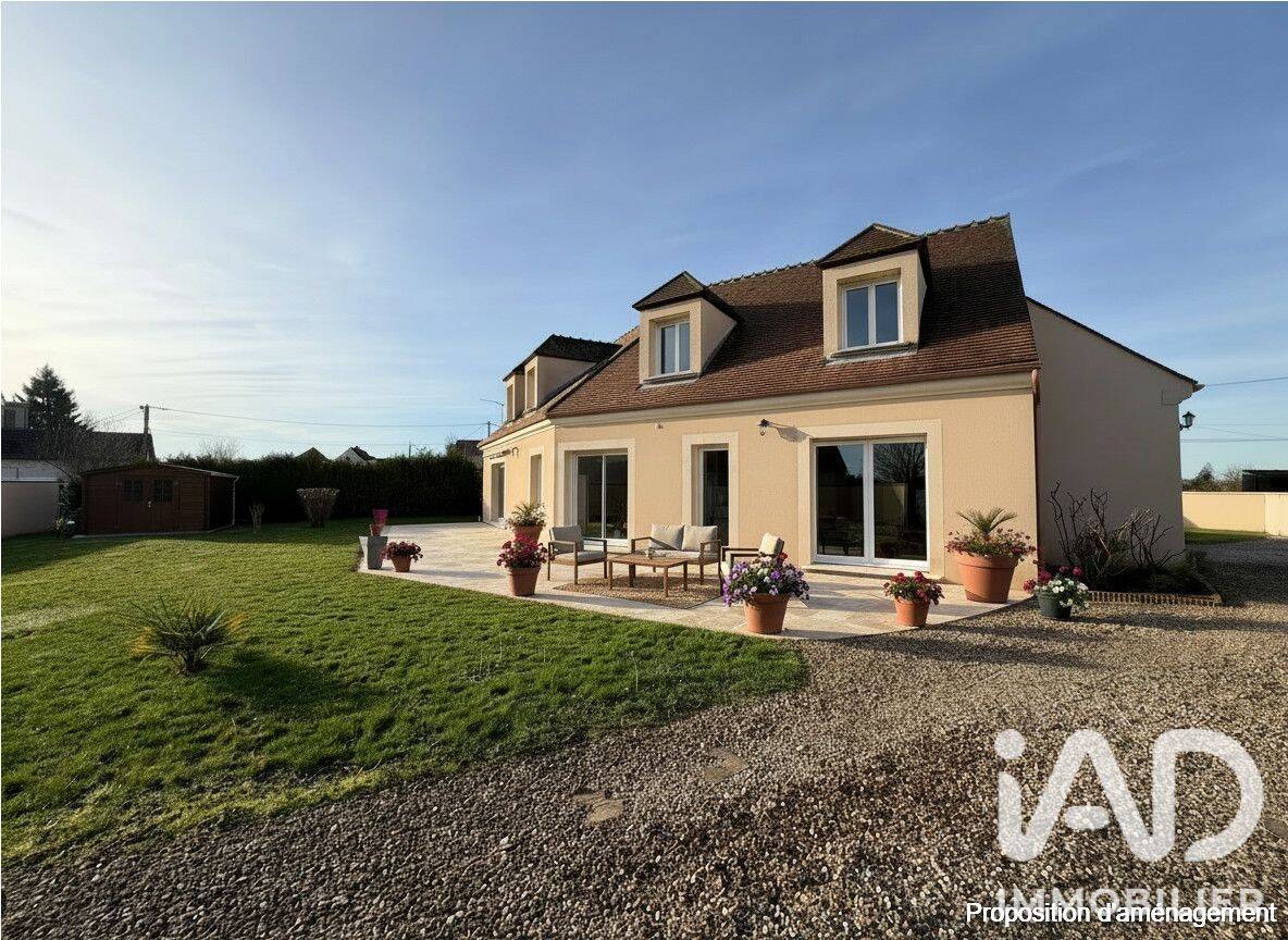 Maison 8 pièces 229 m² · à Vergigny · 229 m² · 299 000 €