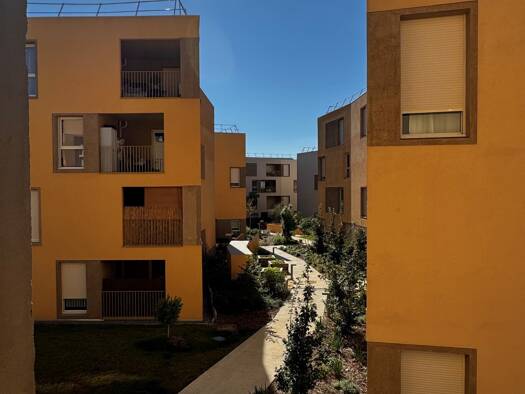 Appartement à vendre - neuf 347 000 € 4 pièces 3 chambres 84 m² Étage 1/4 Hyères 83400