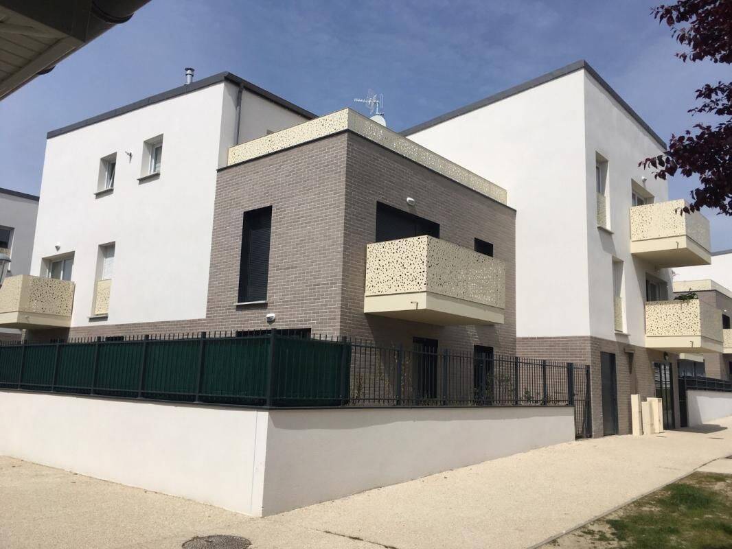 Appartement 2 pièces 42 m² · à Bruyères-le-Châtel · 42 m² · 780 €/mois