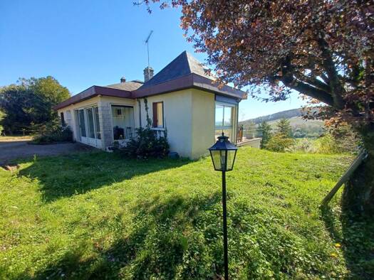 Maison à vendre 260 000 € 6 pièces 4 chambres 128 m² 2 445 m² de terrain Sancerre 18300