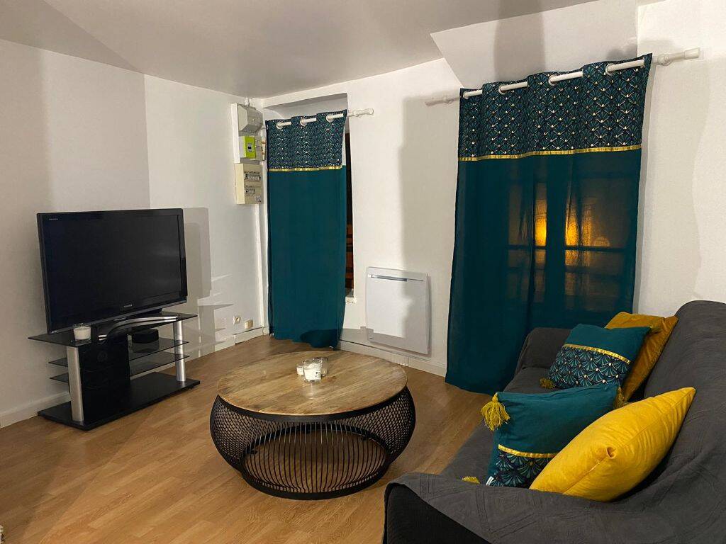 Appartement 2 pièces 30 m² · à Magny-en-Vexin · 29,8 m² · 575 €