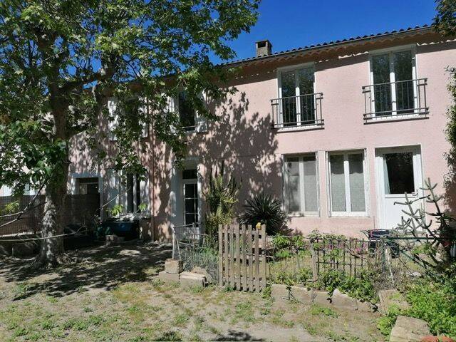 Maison 9 pièces 207 m² · à Remoulins · 207 m² · 275 000 €
