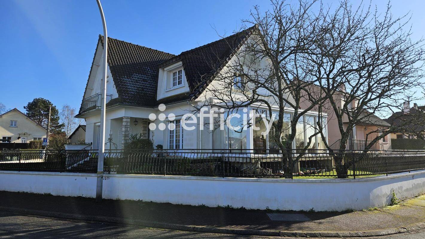 Maison 7 pièces 166 m² · à Noiseau · 166 m² · 525 000 €