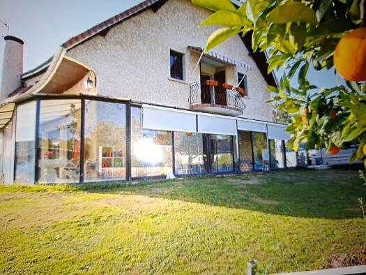 Maison à vendre 307 000 € 7 pièces 4 chambres 250 m² 1 800 m² de terrain Serres-Castet 64121