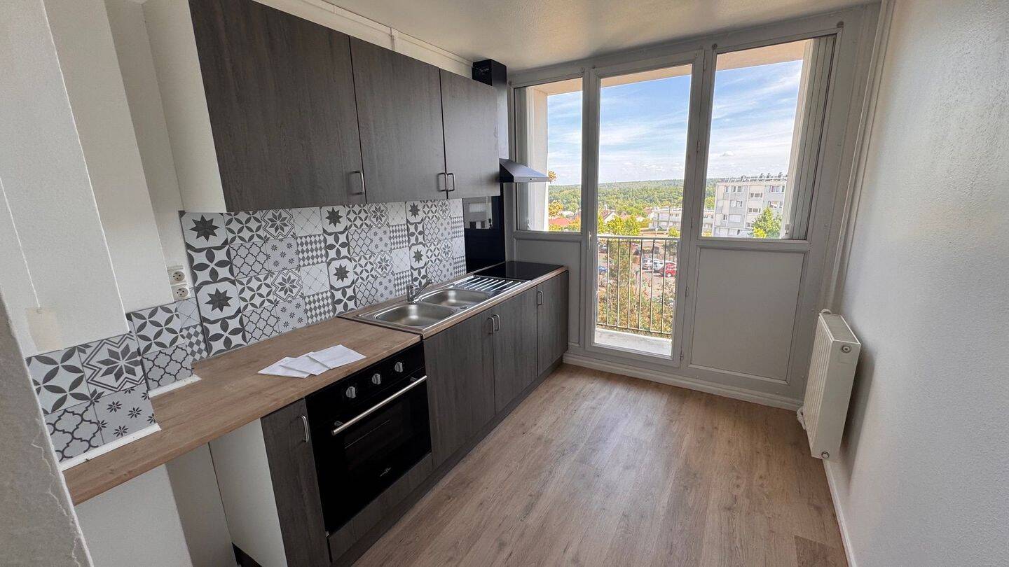 Appartement 3 pièces 65 m² · à Tillières-sur-Avre · 65 m² · 650 €/mois