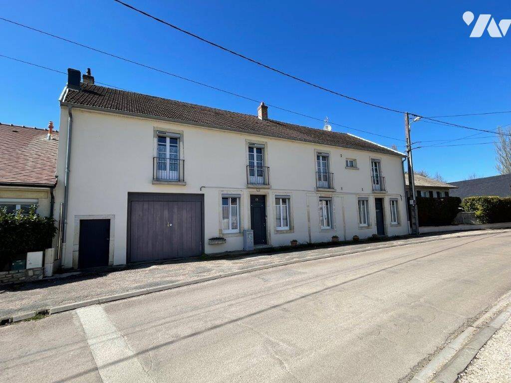 Maison 8 pièces 298 m² · à Arc-sur-Tille · 298 m² · 475 000 €