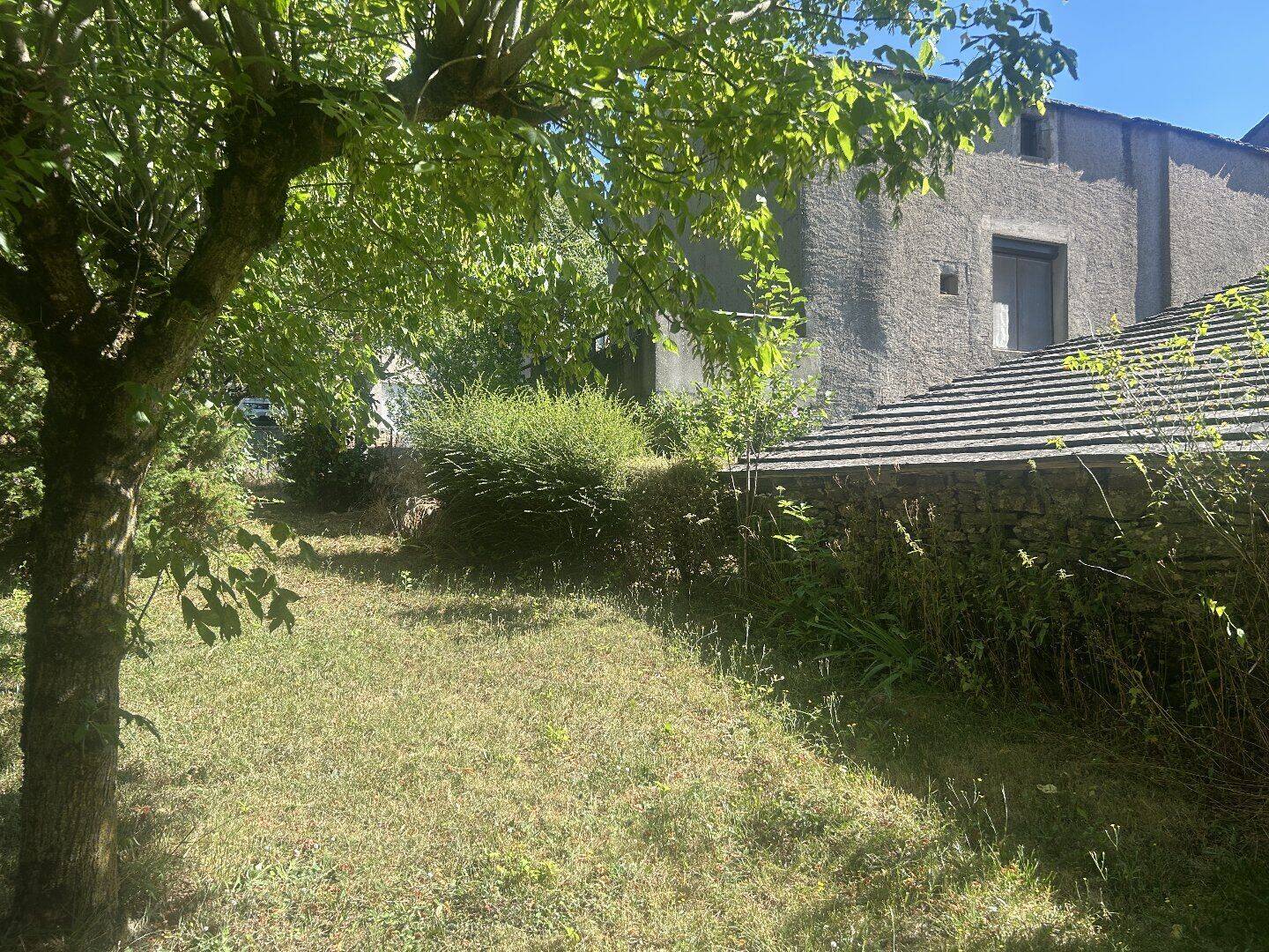 Maison 5 pièces 130 m² · à Connac · 130 m² · 115 000 €