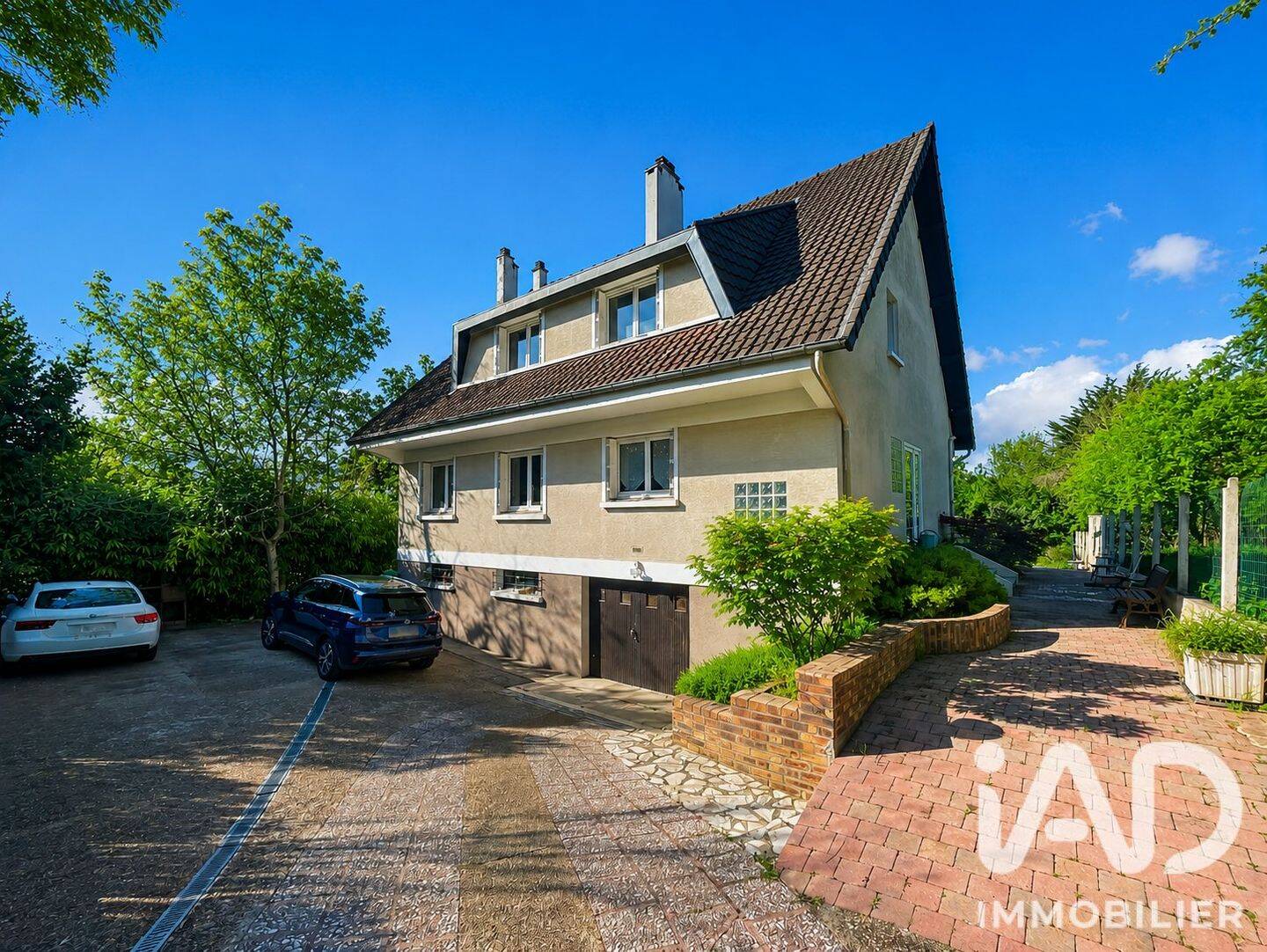 Maison 8 pièces 200 m² · à Montfermeil · 200 m² · 469 000 €