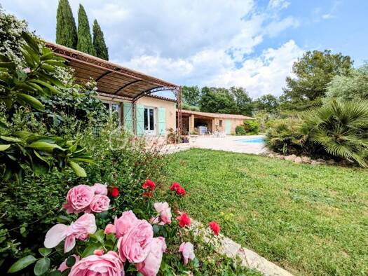 Maison à vendre 1 380 000 € 10 pièces 4 chambres 314 m² 20 000 m² de terrain Salernes 83690