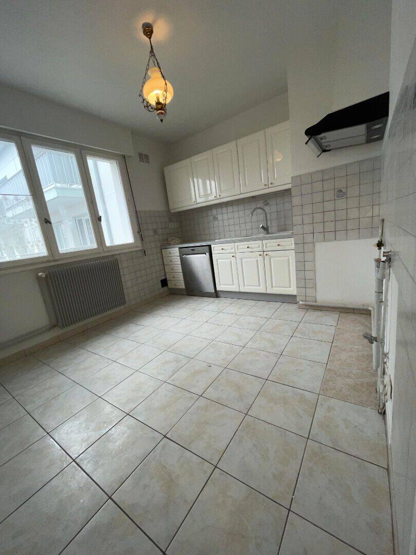 Appartement 3 pièces 86 m² · à Gray · 86 m² · 670 €