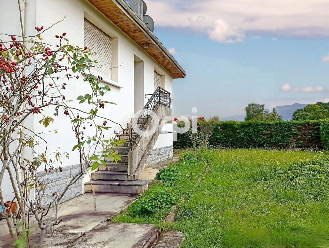 Maison 5 pièces 137 m² · à Oloron-Sainte-Marie · 137 m² · 165 000 €