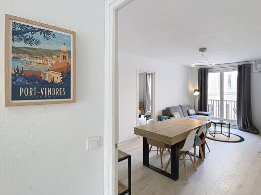 Appartement à vendre 215 000 € 3 pièces 2 chambres 64 m² 4 étages Peripherie Port-Vendres 66660