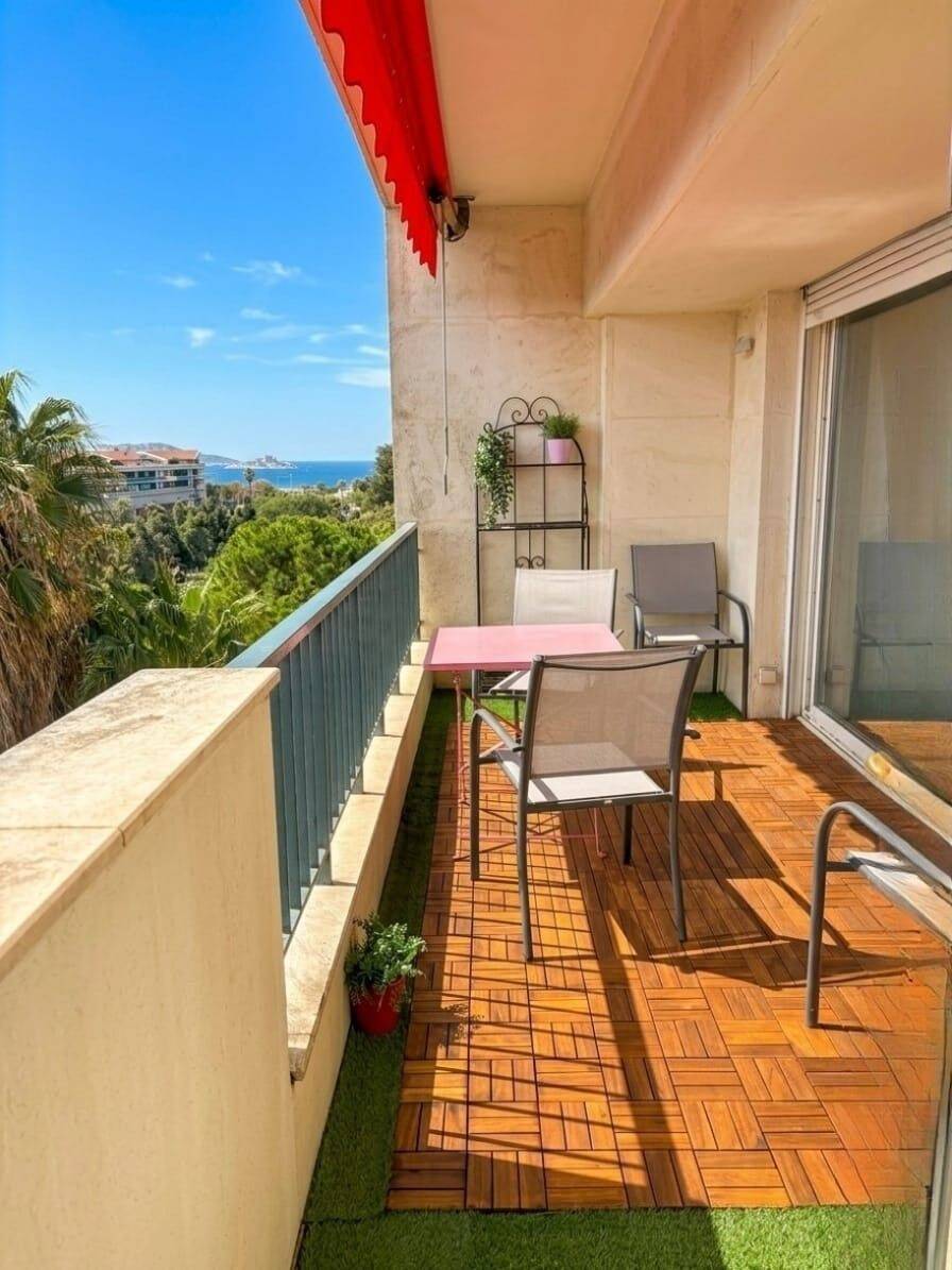 Appartement 3 pièces 90 m² · à Marseille 8ème Arrondissement · 90 m² · 589 000 €