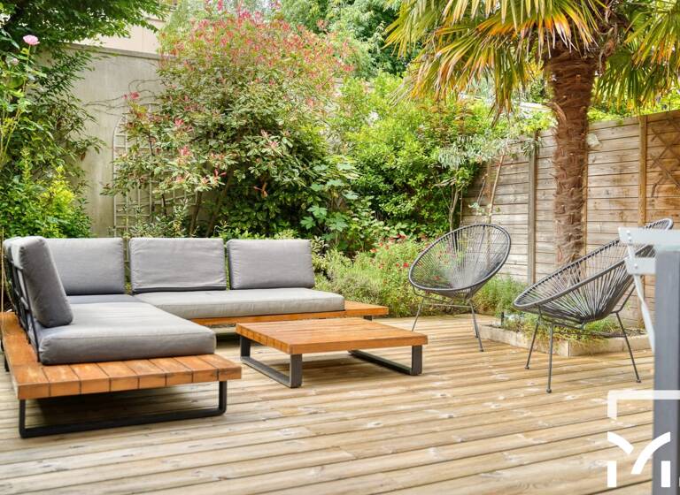 Maison à vendre 1 495 000 € 7 pièces 6<br/>chambres 180 m²<br/>superficie 220 m²<br/>terrain Rueil sur Seine-Plaine-Gare Rueil-Malmaison 92500