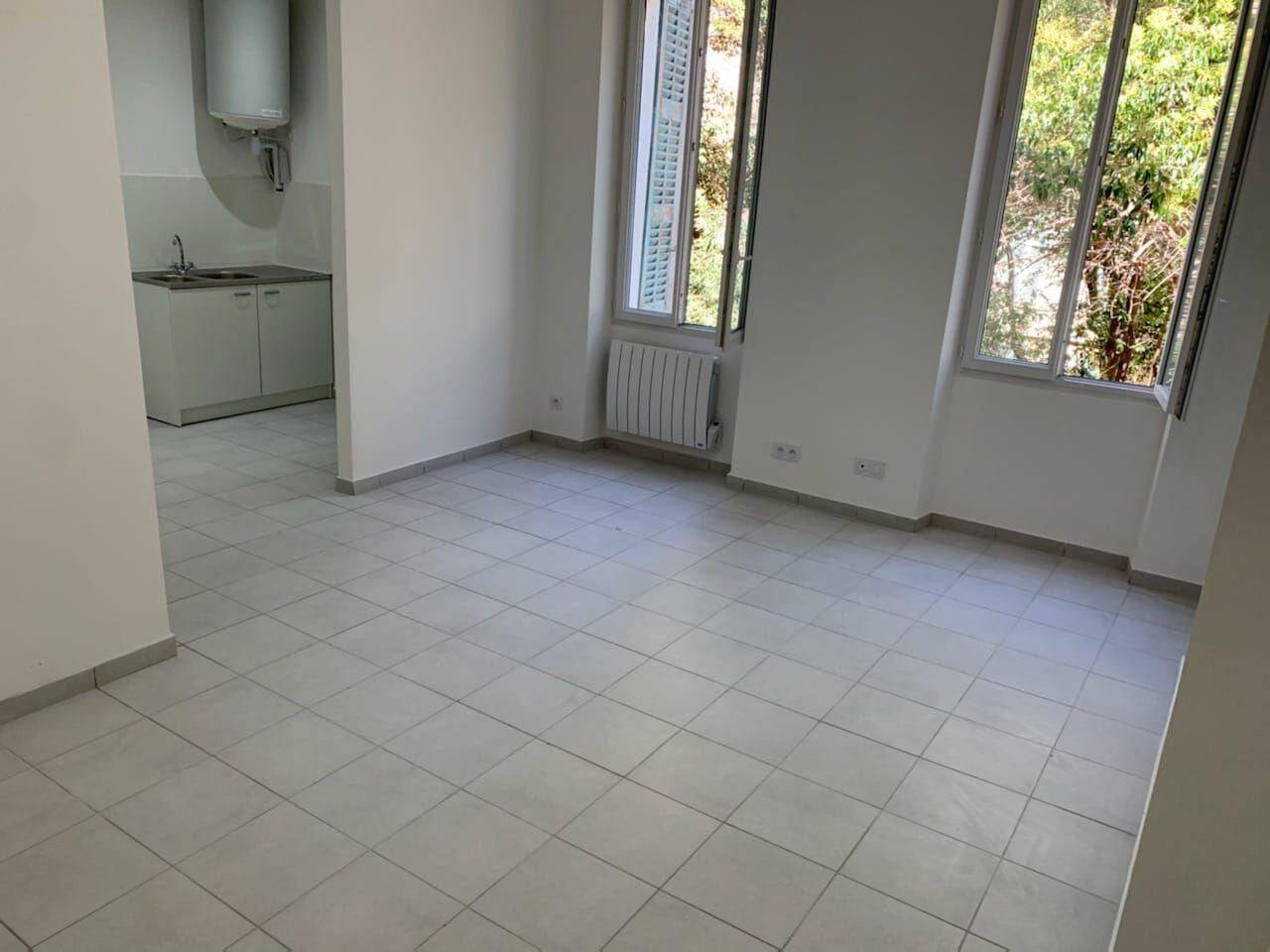 Appartement 3 pièces 57 m² · à Marseille 5ème Arrondissement · 57 m² · 800 €