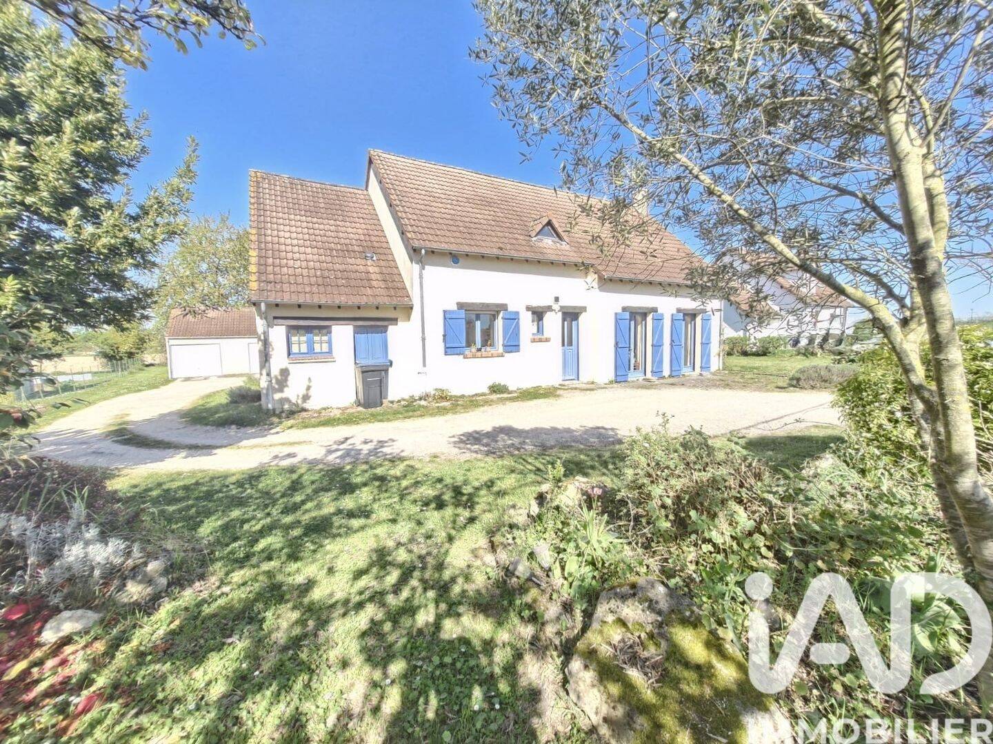 Maison 7 pièces 161 m² · à Poilly-lez-Gien · 161 m² · 217 000 €