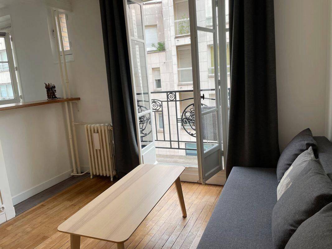 Appartement 1 pièce 24 m² · à Paris 15ème Arrondissement · 24 m² · 927 €/mois