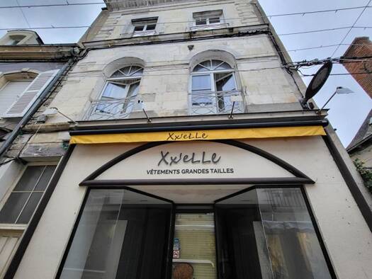 Local commercial à vendre 225 000 € 205 m² de surface de vente Centre Sablé-sur-Sarthe 72300